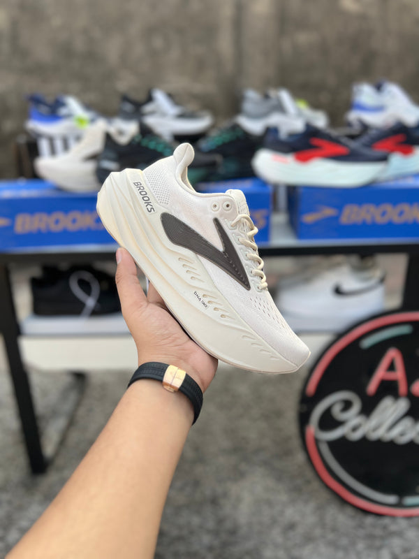 Brooks Men’s Classic Joggers