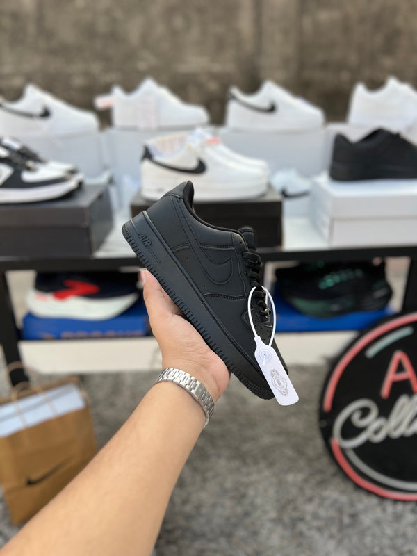 Air Force Men’s Classic Sneakers