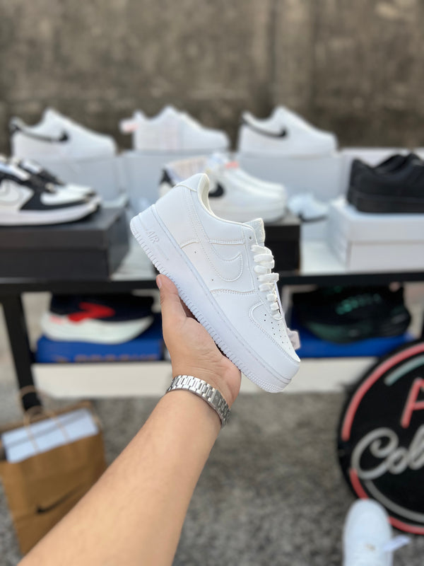 Air Force Men’s Classic Sneakers